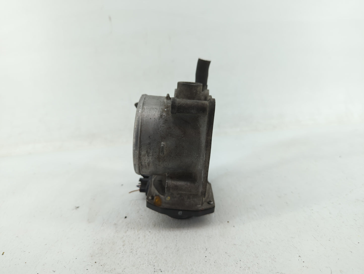2005-2012 Nissan Frontier Throttle Body P/N:16119 7S001 A 16119 7S001 B Fits OEM Used Auto Parts - Oemusedautoparts1.com