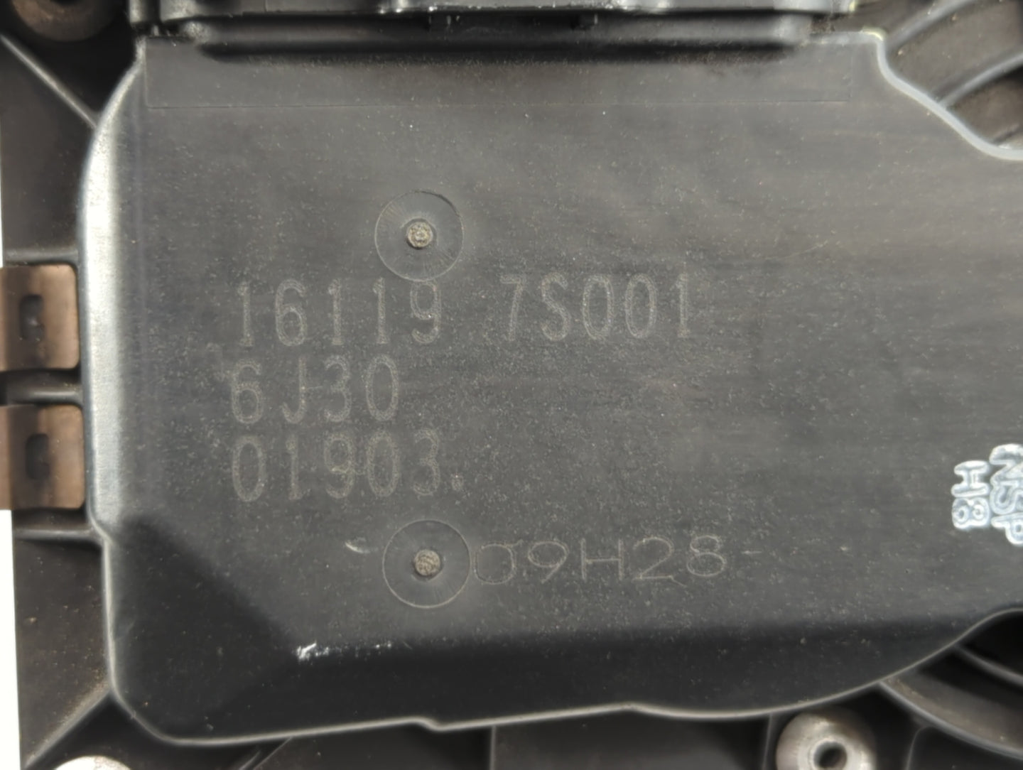 2005-2012 Nissan Frontier Throttle Body P/N:16119 7S001 A 16119 7S001 B Fits OEM Used Auto Parts - Oemusedautoparts1.com