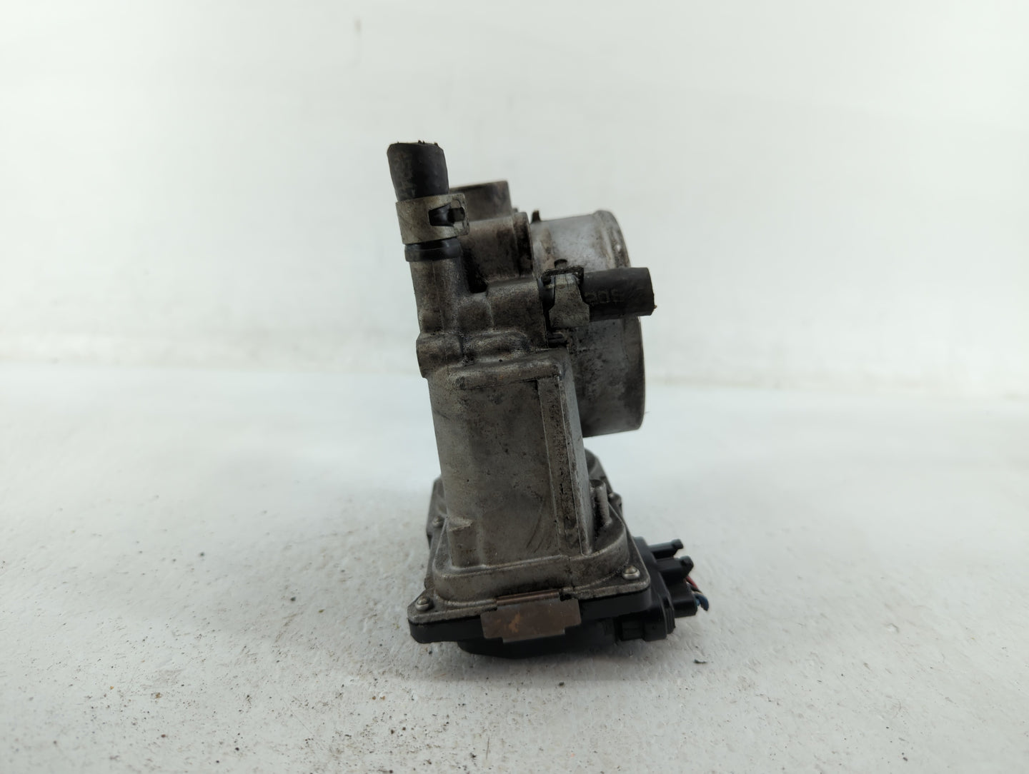 2005-2012 Nissan Frontier Throttle Body P/N:16119 7S001 A 16119 7S001 B Fits OEM Used Auto Parts - Oemusedautoparts1.com