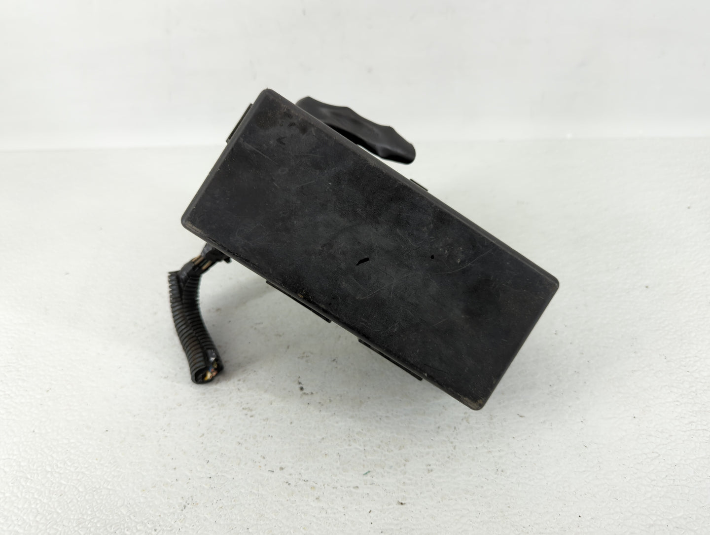 2007-2008 Nissan Frontier Fusebox Fuse Box Panel Relay Module Fits Fits 2007 2008 OEM Used Auto Parts - Oemusedautoparts1.co