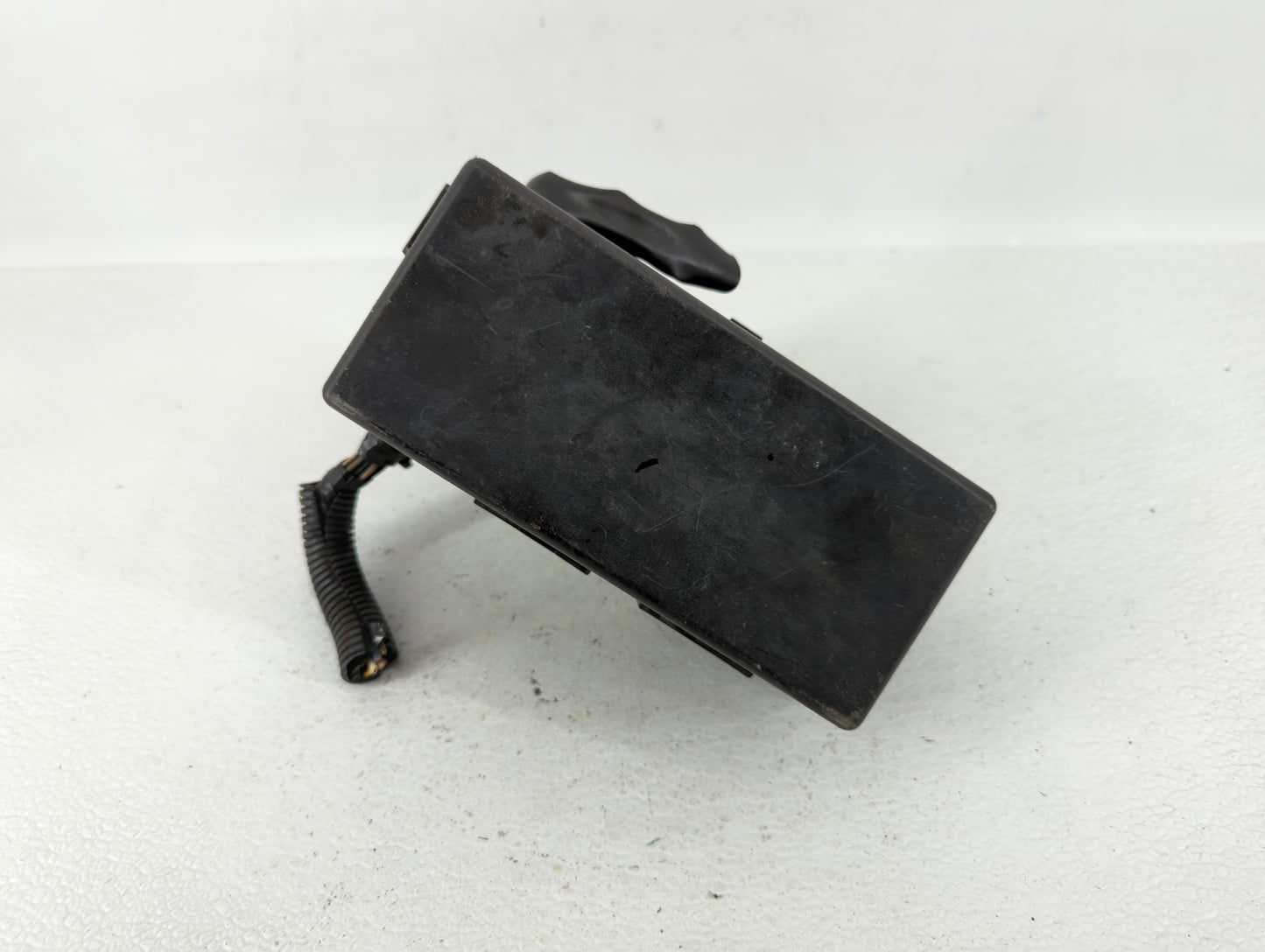 2007-2008 Nissan Frontier Fusebox Fuse Box Panel Relay Module Fits Fits 2007 2008 OEM Used Auto Parts - Oemusedautoparts1.co