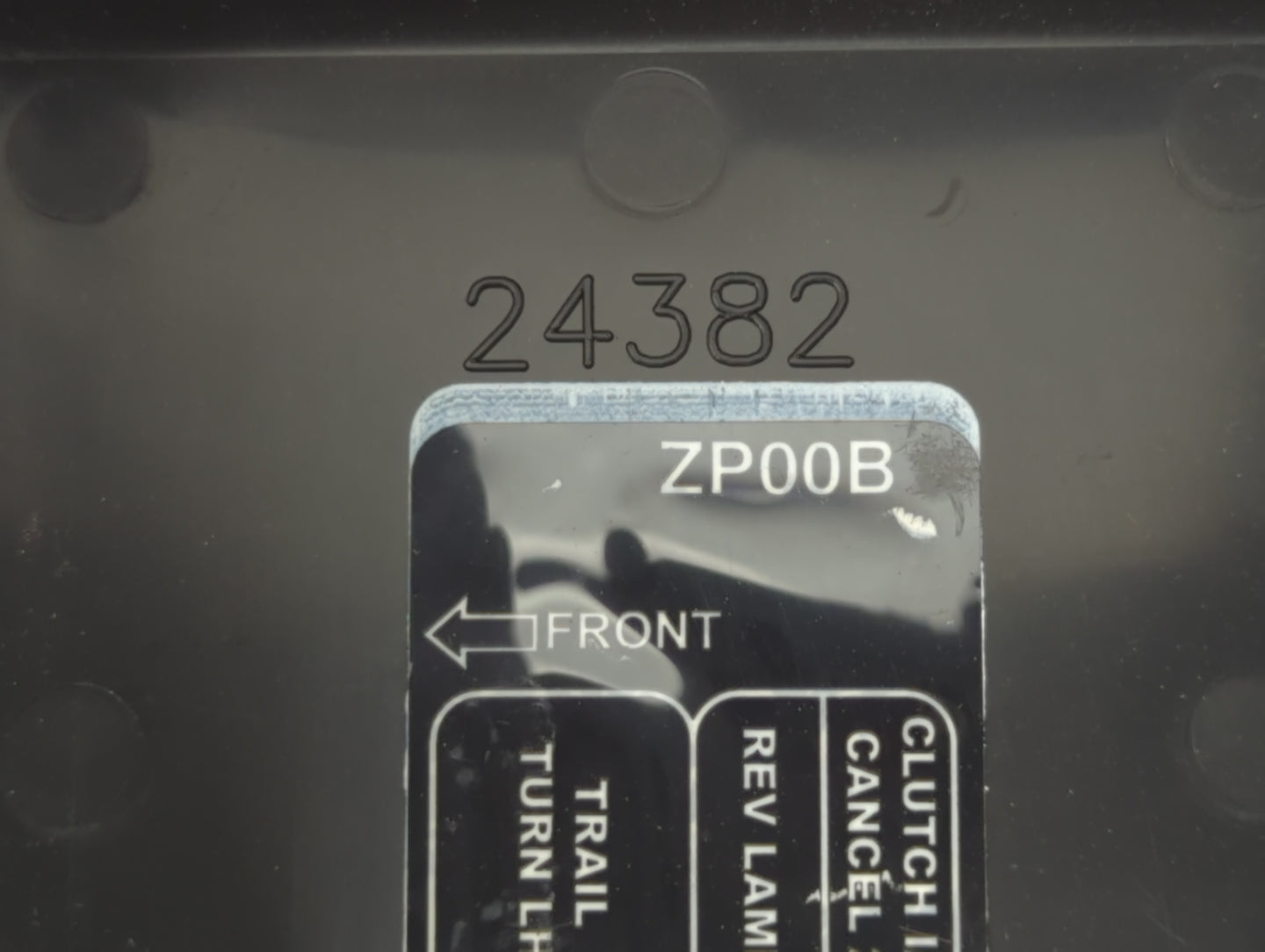 2007-2008 Nissan Frontier Fusebox Fuse Box Panel Relay Module P/N:ZP00B 23482 Fits Fits 2007 2008 OEM Used Auto Parts - Oemu