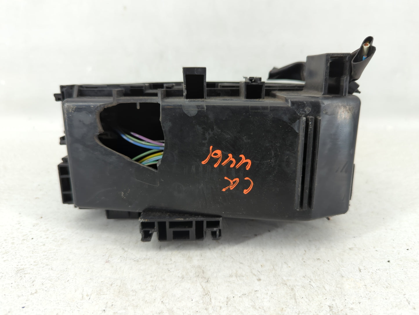 2007-2008 Nissan Frontier Fusebox Fuse Box Panel Relay Module P/N:ZP00B 23482 Fits Fits 2007 2008 OEM Used Auto Parts - Oemu