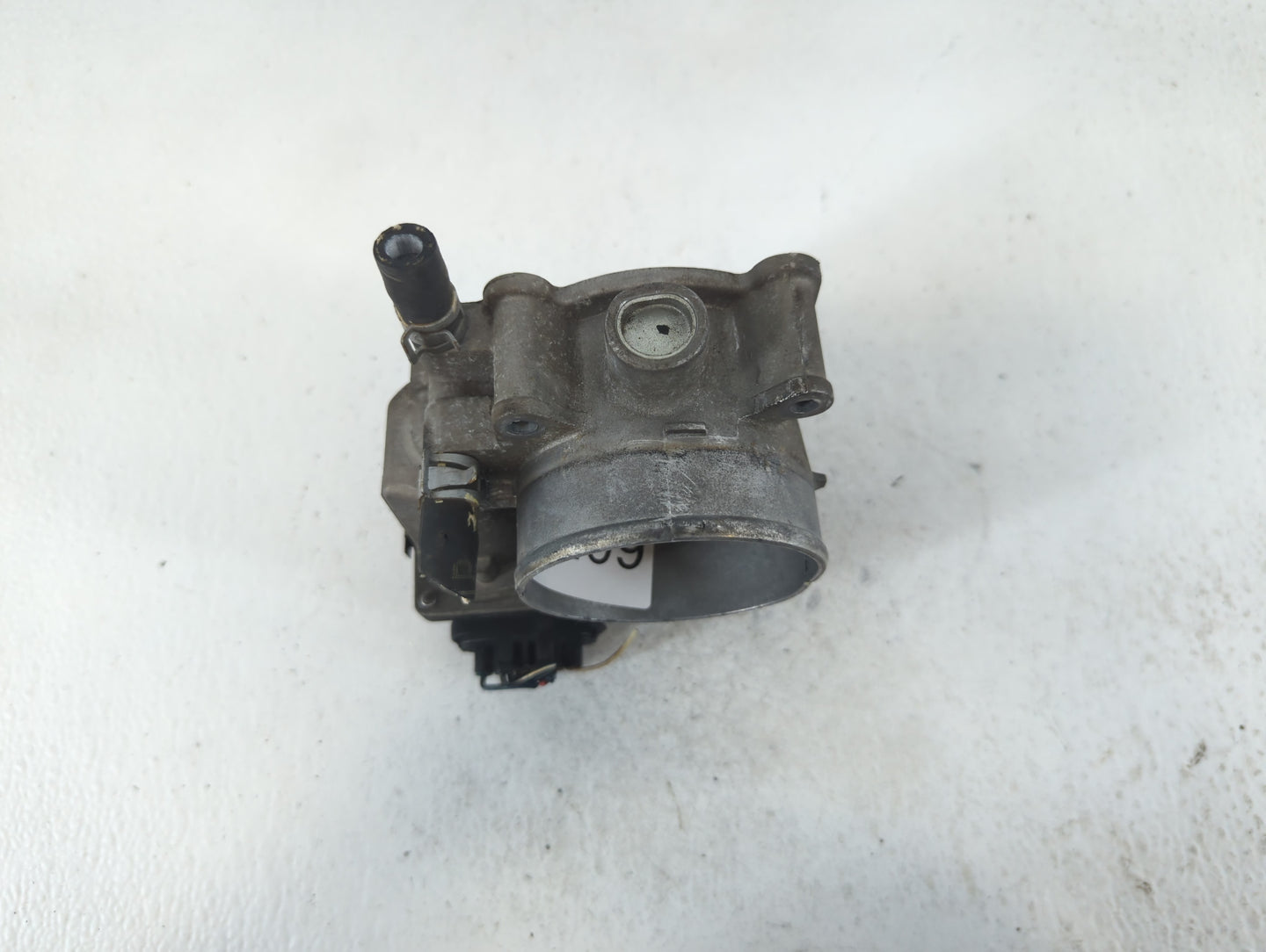 2005-2012 Nissan Frontier Throttle Body P/N:16119 7S001 A 16119 7S001 B Fits OEM Used Auto Parts - Oemusedautoparts1.com