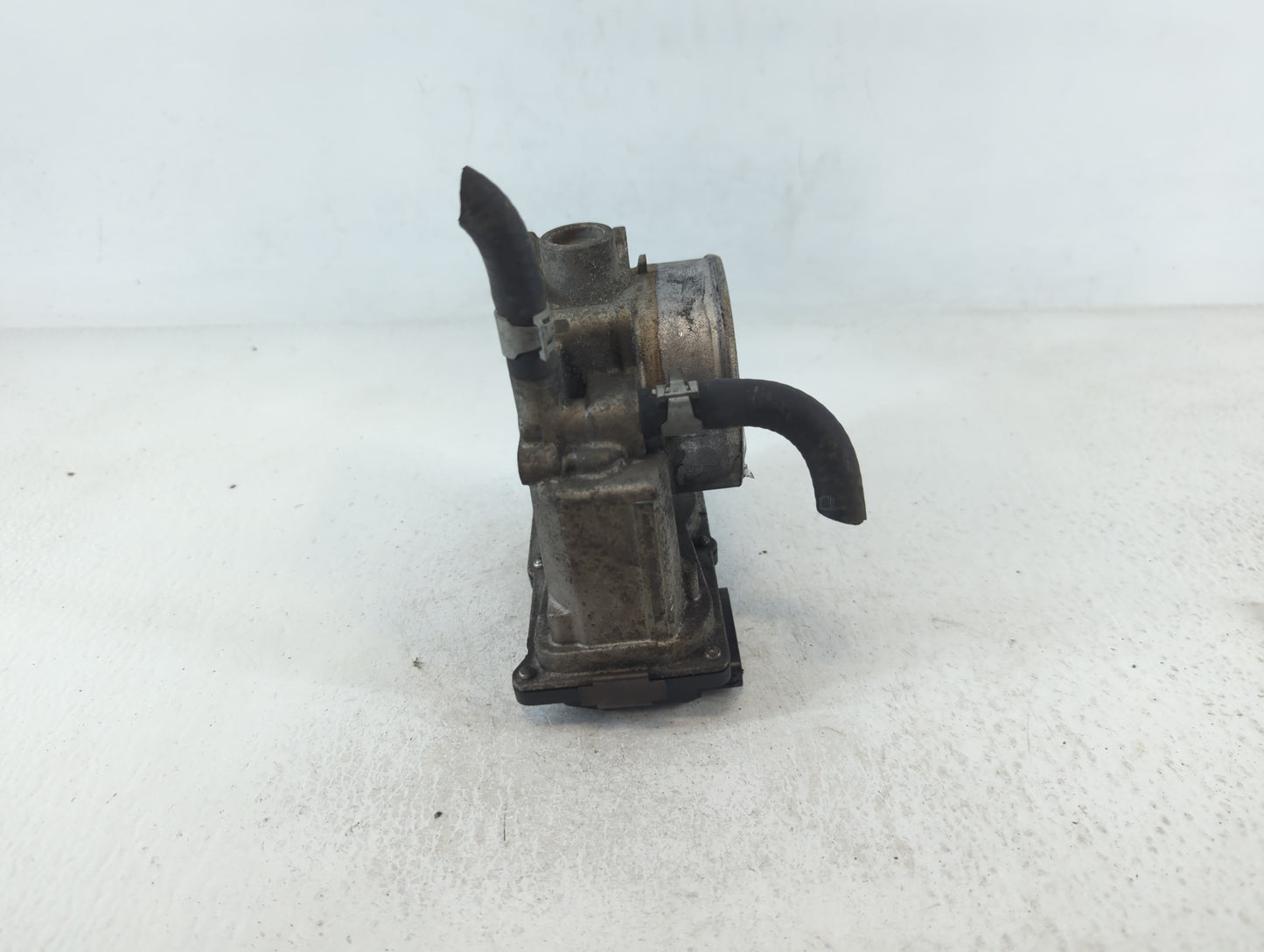 2005-2012 Nissan Frontier Throttle Body P/N:16119 7S001 A 16119 7S001 B Fits OEM Used Auto Parts - Oemusedautoparts1.com