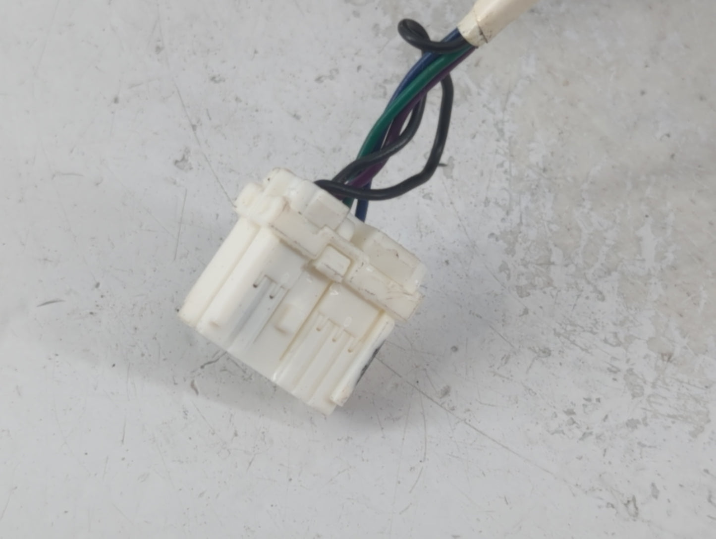 2004-2008 Nissan Maxima Passenger Side View Mirror - Right Door Mirror OEM Used - Oemusedautoparts1.com