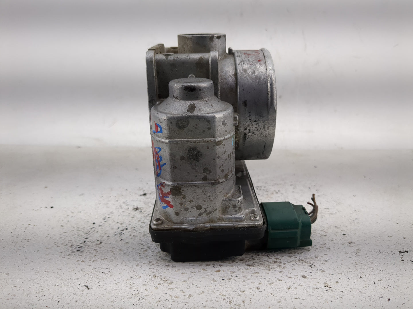 2007-2008 Nissan Maxima Throttle Body P/N:U 6613 576-01 Fits Fits 2006 2007 2008 2009 OEM Used Auto Parts - Oemusedautoparts