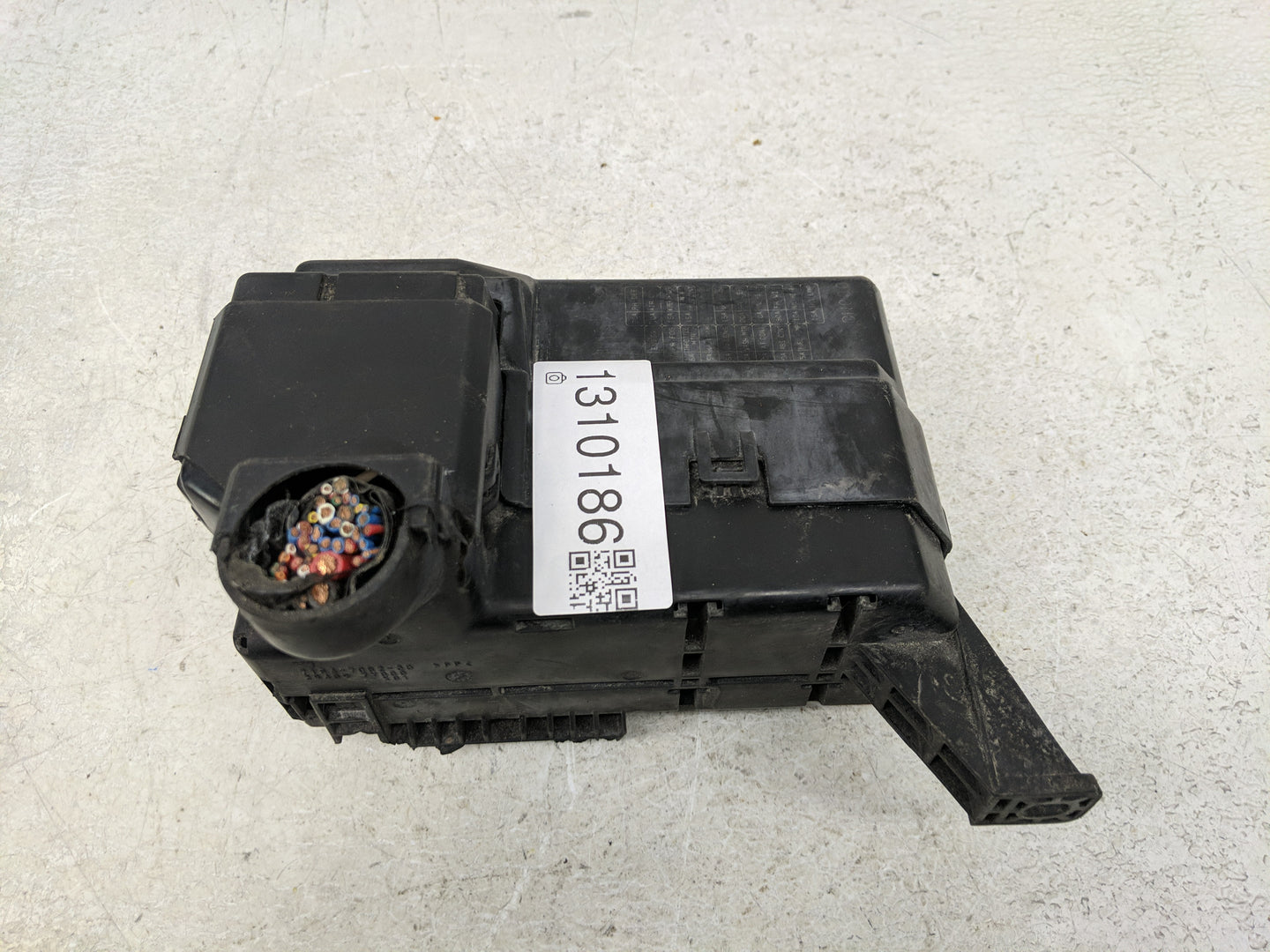 2007-2008 Nissan Maxima Fusebox Fuse Box Panel Relay Module P/N:284B9 7Y000 7154-7082-30 Fits Fits 2007 2008 OEM Used Auto P