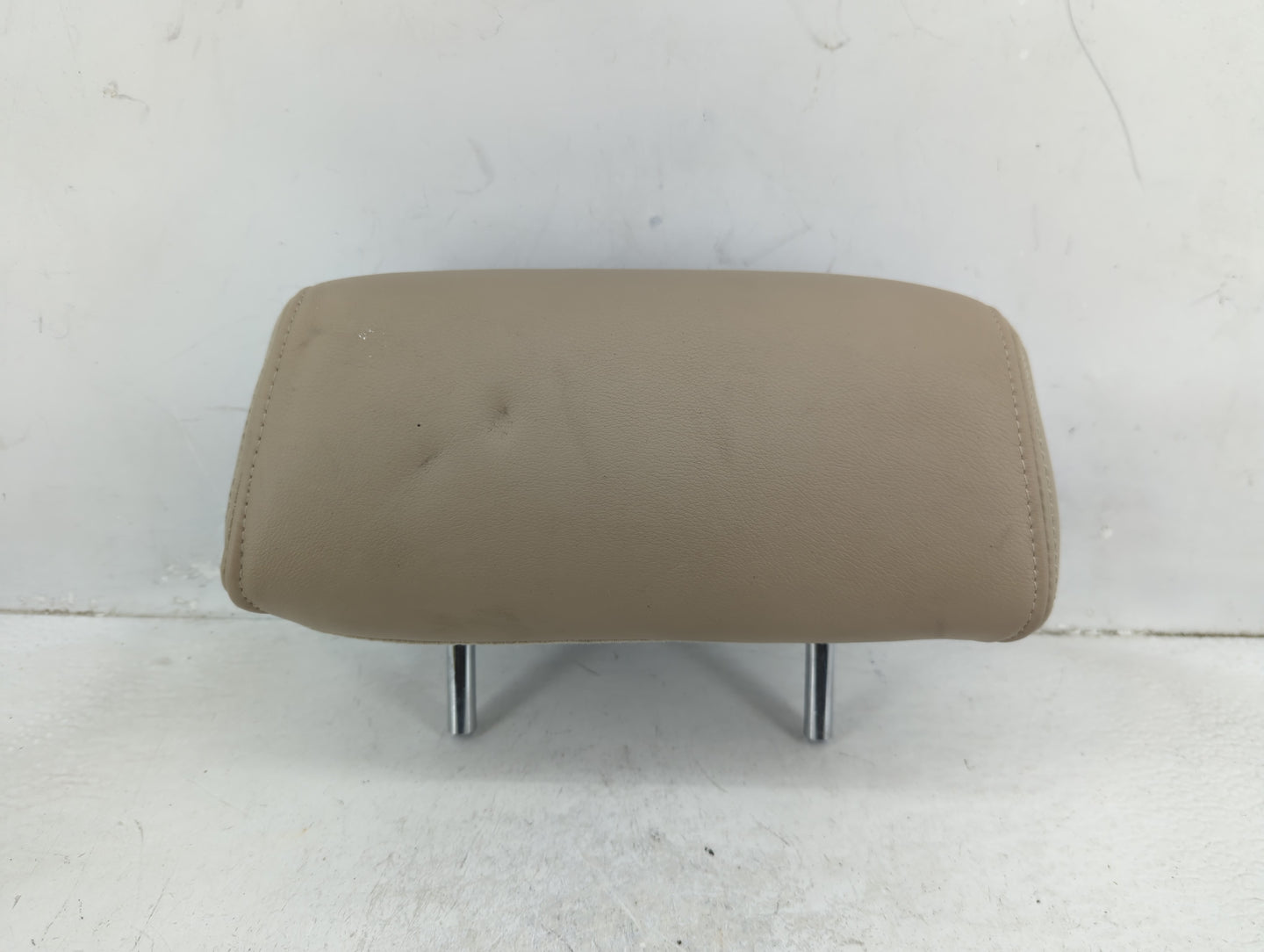 2007-2008 Nissan Maxima Headrest Head Rest Rear Center Seat Fits Fits 2007 2008 OEM Used Auto Parts - Oemusedautoparts1.com