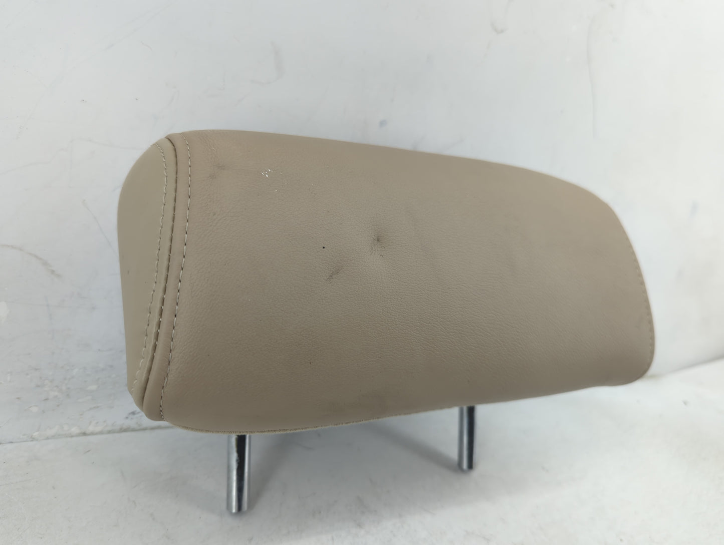 2007-2008 Nissan Maxima Headrest Head Rest Rear Center Seat Fits Fits 2007 2008 OEM Used Auto Parts - Oemusedautoparts1.com