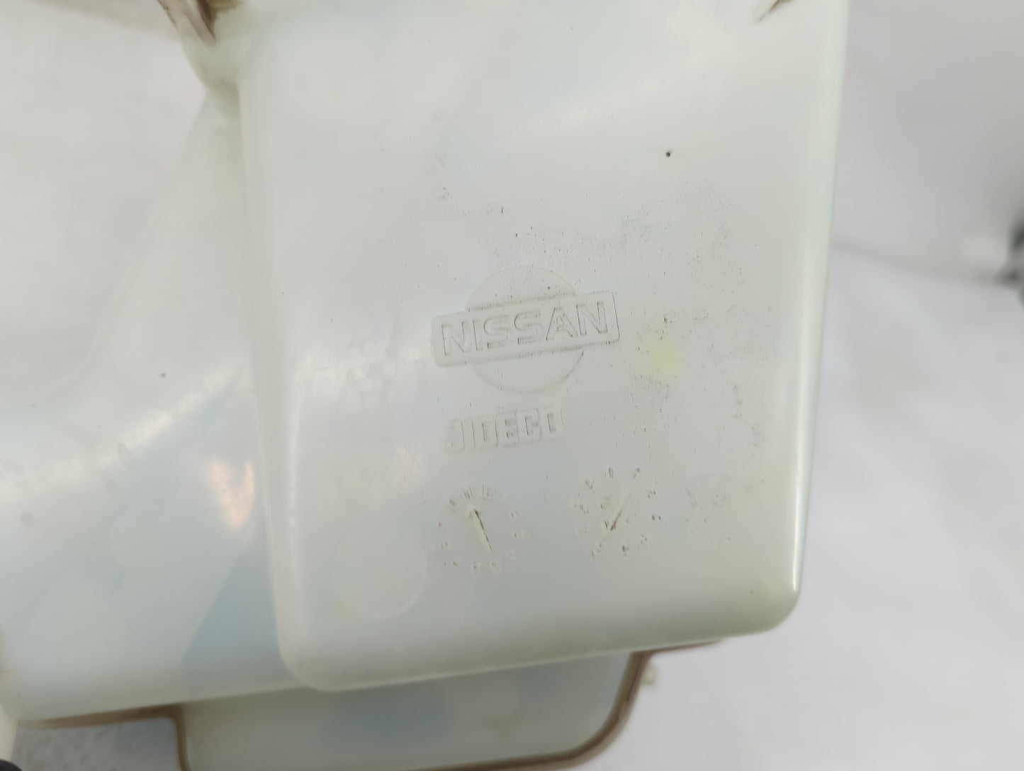 2004-2008 Nissan Maxima Radiator Coolant Overflow Expansion Tank Bottle 1391015 - Oemusedautoparts1.com