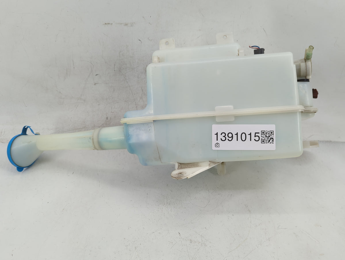 2004-2008 Nissan Maxima Radiator Coolant Overflow Expansion Tank Bottle 1391015 - Oemusedautoparts1.com