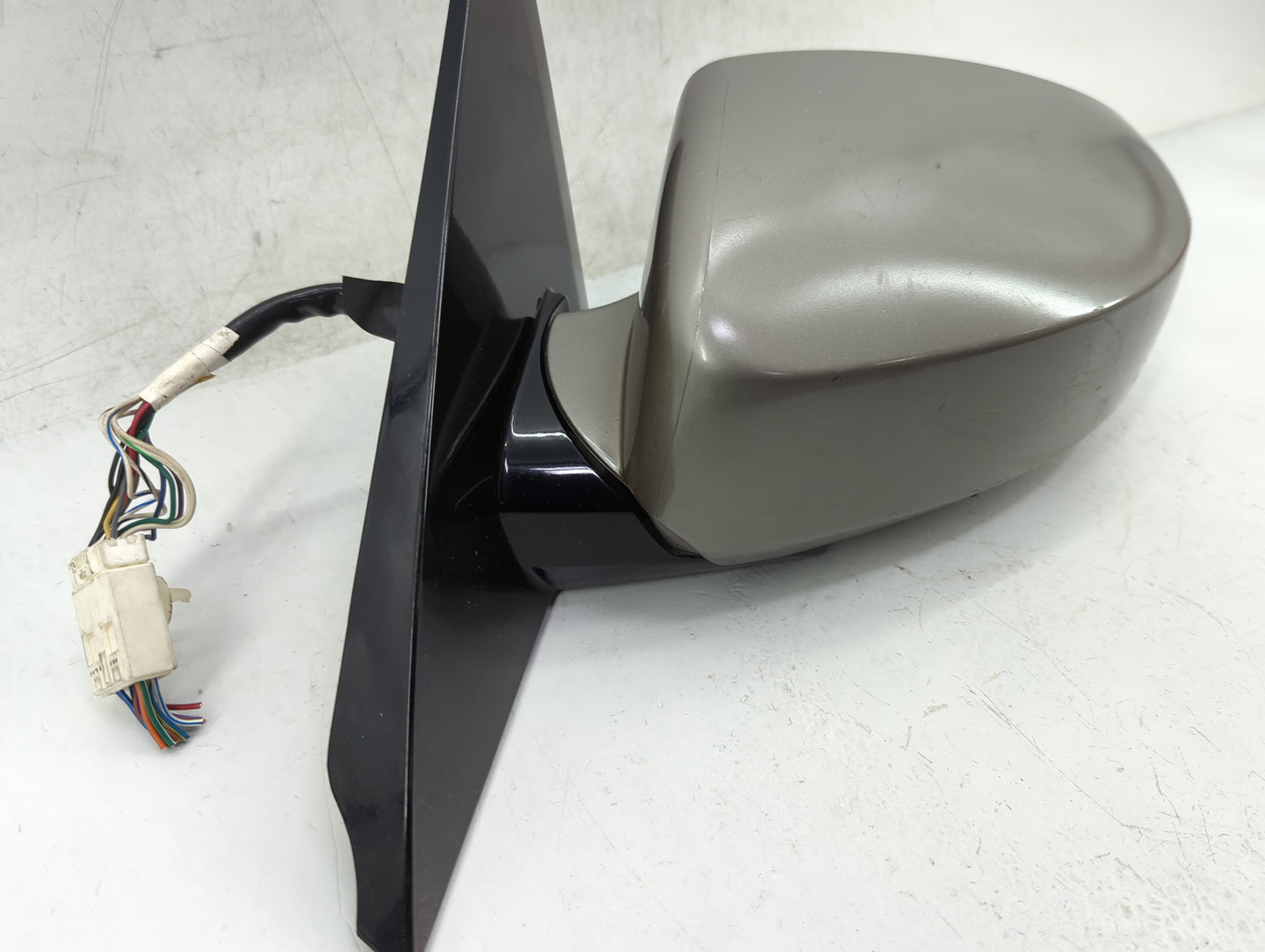 2004-2008 Nissan Maxima Driver Side View Mirror - Left Door Mirror OEM Used - Oemusedautoparts1.com