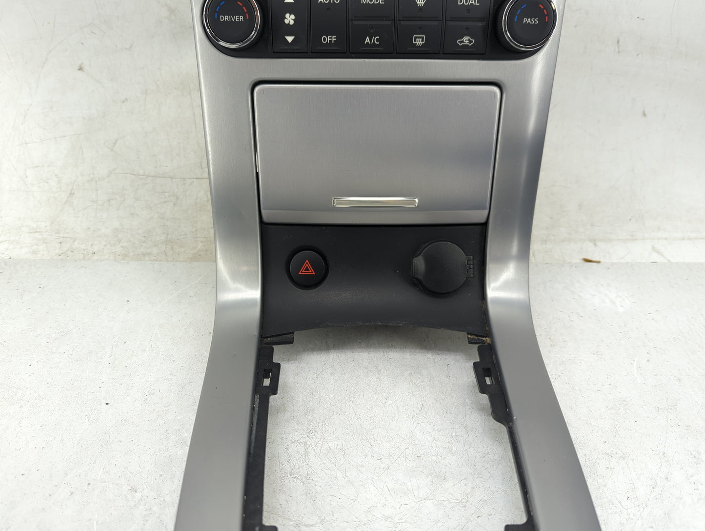 2007-2008 Nissan Maxima Climate Control Module Temperature AC/Heater Replacement P/N:P10383A0109000 96939 ZK30E Fits OEM Use