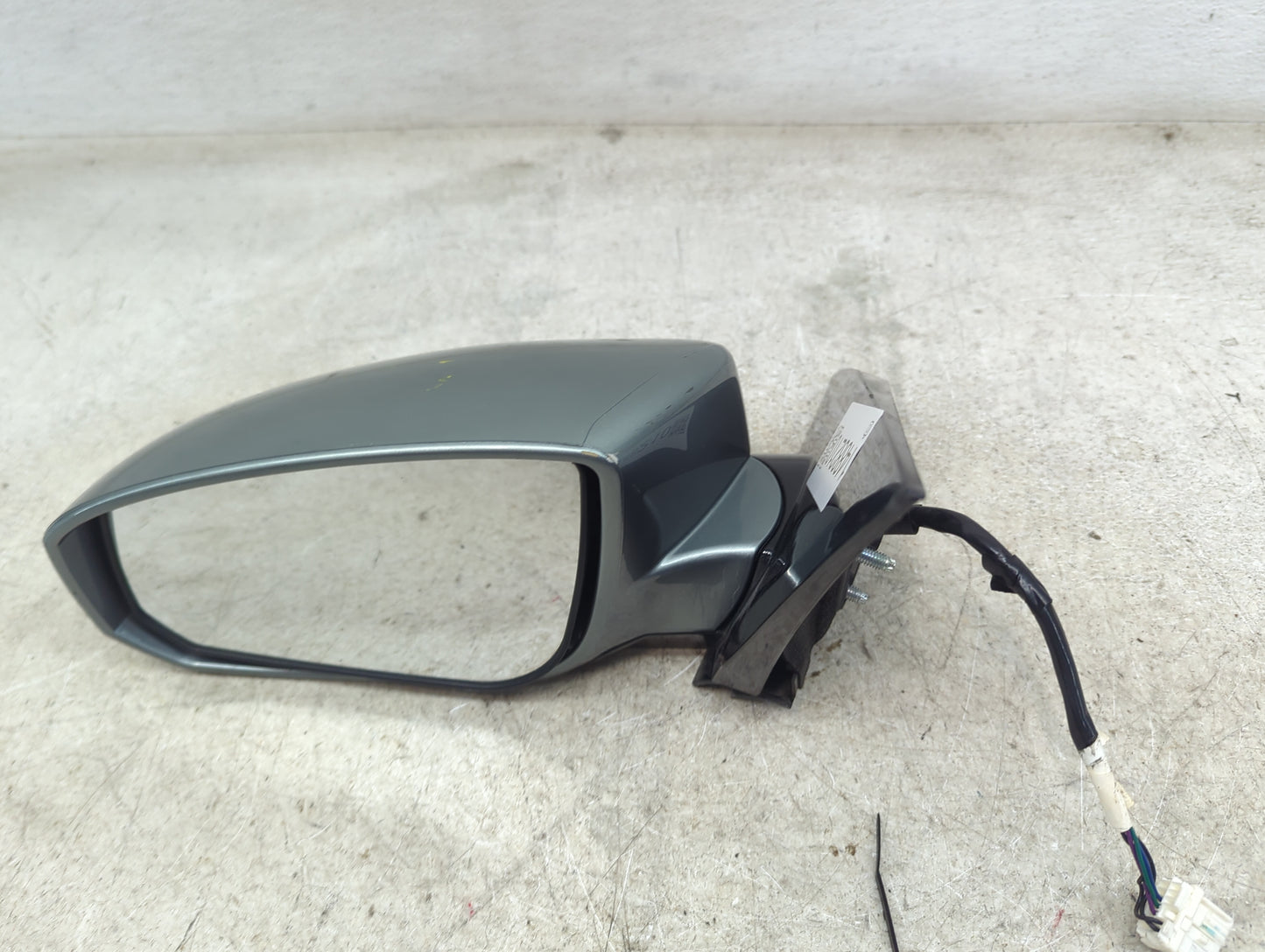 2004-2008 Nissan Maxima Driver Side View Mirror - Left Door Mirror OEM Used - Oemusedautoparts1.com