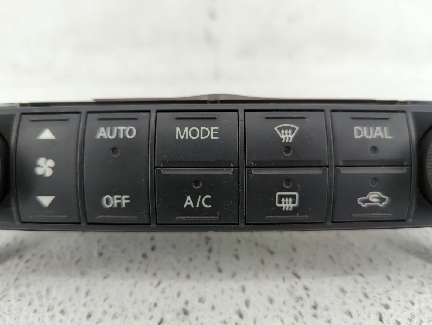 2007-2008 Nissan Maxima Climate Control Module Temperature AC/Heater Replacement P/N:27500 ZK30A Fits Fits 2007 2008 OEM Use
