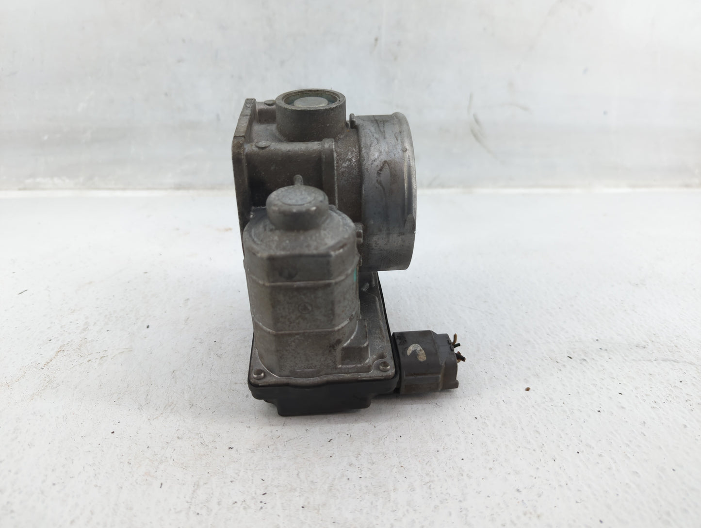 2007-2008 Nissan Maxima Throttle Body P/N:RME70-04 Fits Fits 2006 2007 2008 2009 OEM Used Auto Parts - Oemusedautoparts1.com