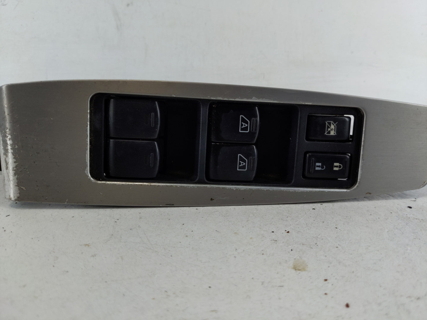 2007 Nissan Murano Master Power Window Switch Replacement Driver Side Left Fits OEM Used Auto Parts - Oemusedautoparts1.com
