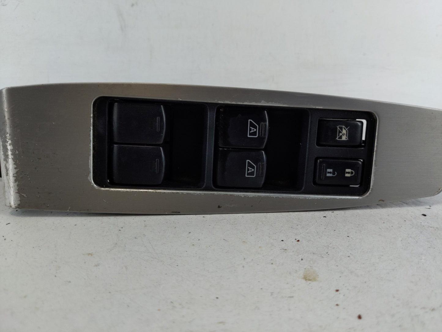 2007 Nissan Murano Master Power Window Switch Replacement Driver Side Left Fits OEM Used Auto Parts - Oemusedautoparts1.com