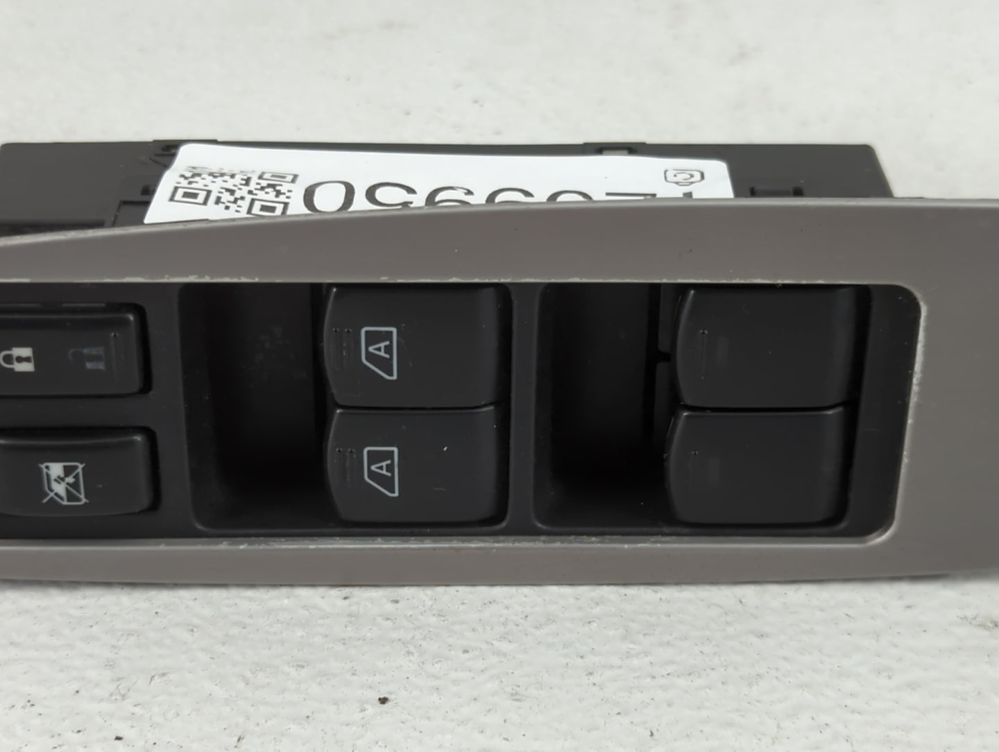 2007 Nissan Murano Master Power Window Switch Replacement Driver Side Left Fits OEM Used Auto Parts - Oemusedautoparts1.com