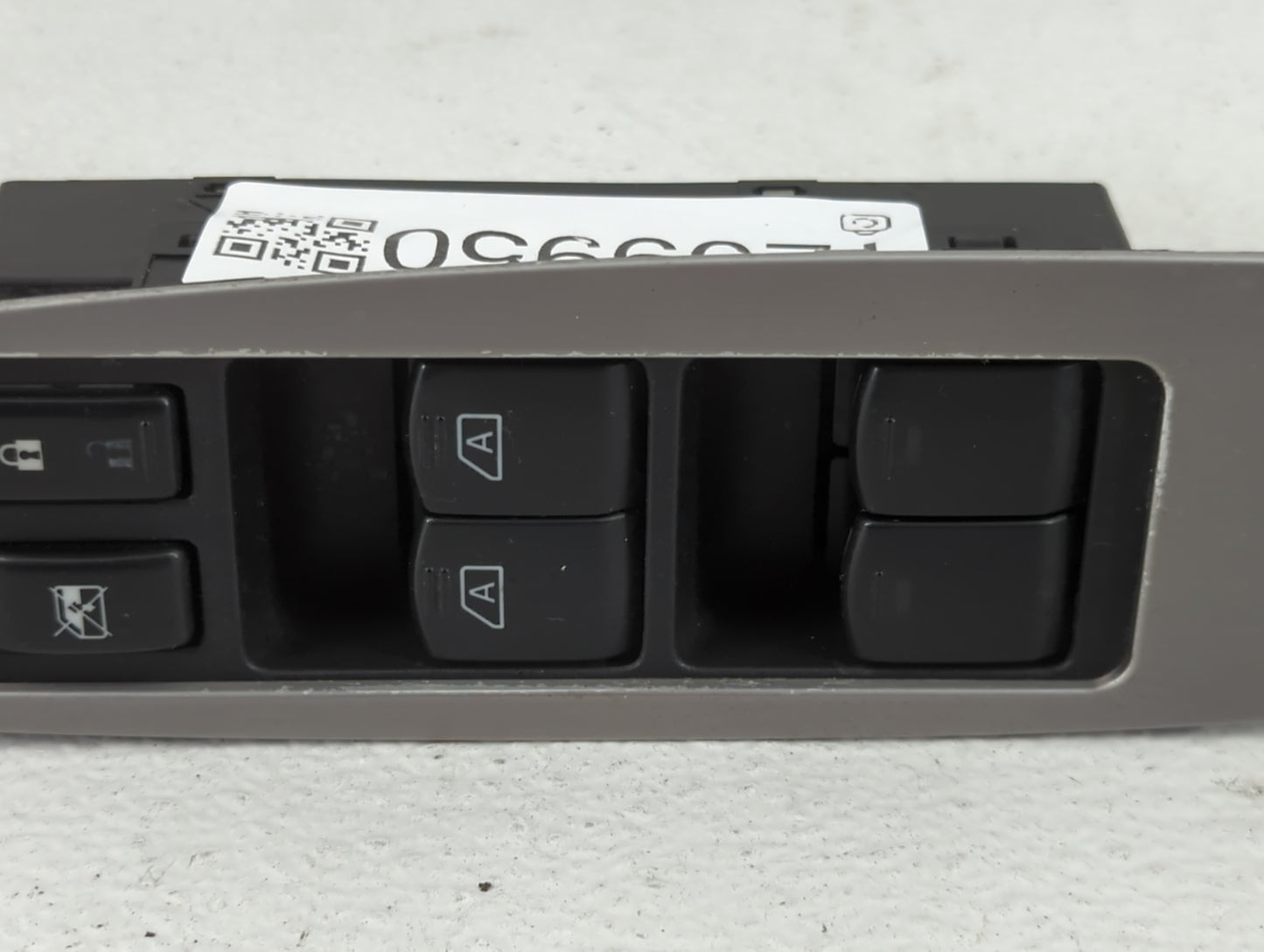 2007 Nissan Murano Master Power Window Switch Replacement Driver Side Left Fits OEM Used Auto Parts - Oemusedautoparts1.com