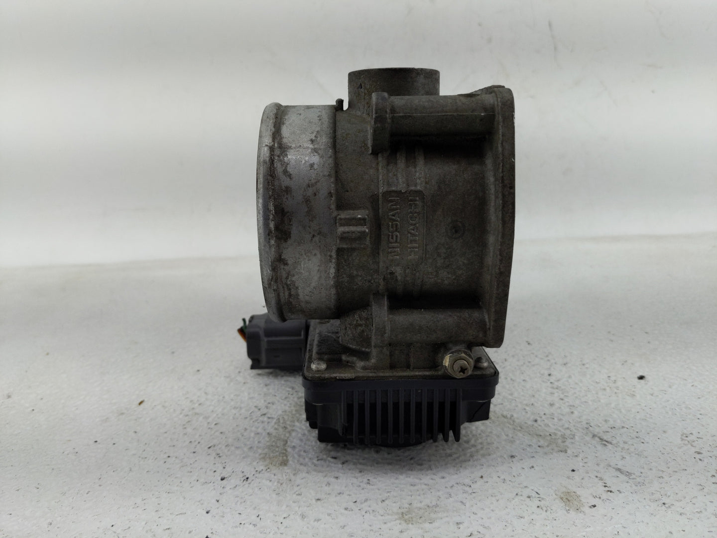 2007 Nissan Murano Throttle Body P/N:F1528H RME70-01 Fits Fits 2006 2008 2009 OEM Used Auto Parts - Oemusedautoparts1.com