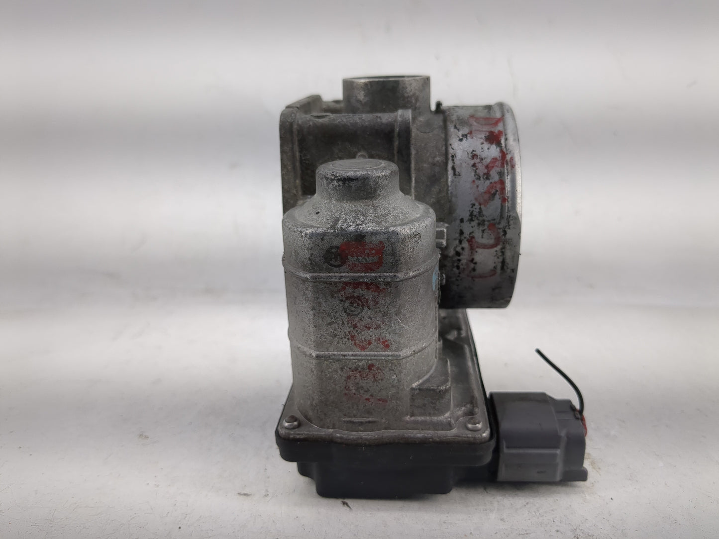 2007 Nissan Murano Throttle Body P/N:576-01 Fits Fits 2006 2008 2009 OEM Used Auto Parts - Oemusedautoparts1.com