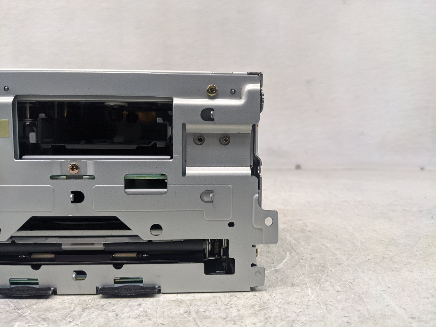 2006-2007 Nissan Murano Radio AM FM Cd Player Receiver Replacement P/N:28188 CC200 Fits Fits 2006 2007 OEM Used Auto Parts -