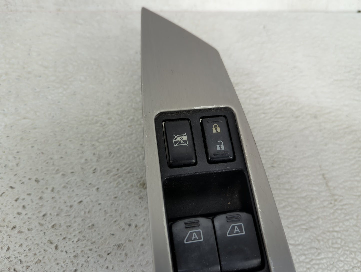 2007 Nissan Murano Master Power Window Switch Replacement Driver Side Left Fits OEM Used Auto Parts - Oemusedautoparts1.com