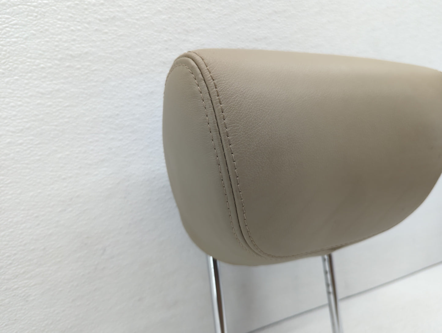 2007 Nissan Murano Headrest Head Rest Rear Seat Beige - Oemusedautoparts1.com