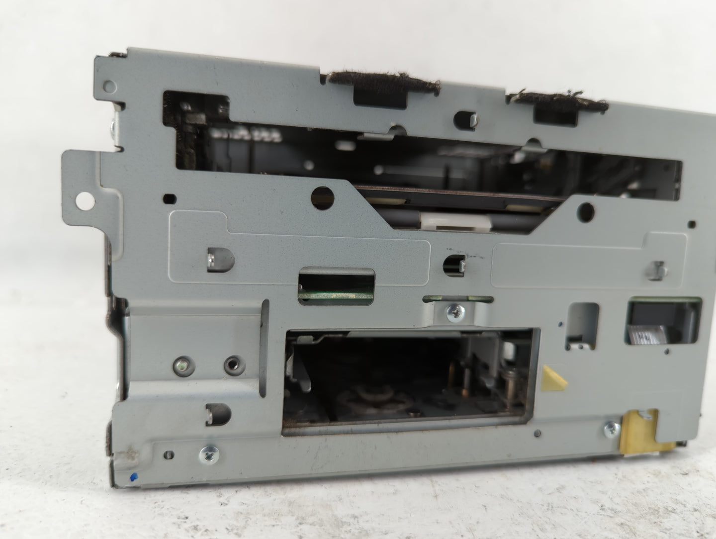 2006-2007 Nissan Murano Am Fm Cd Player Radio Receiver - Oemusedautoparts1.com