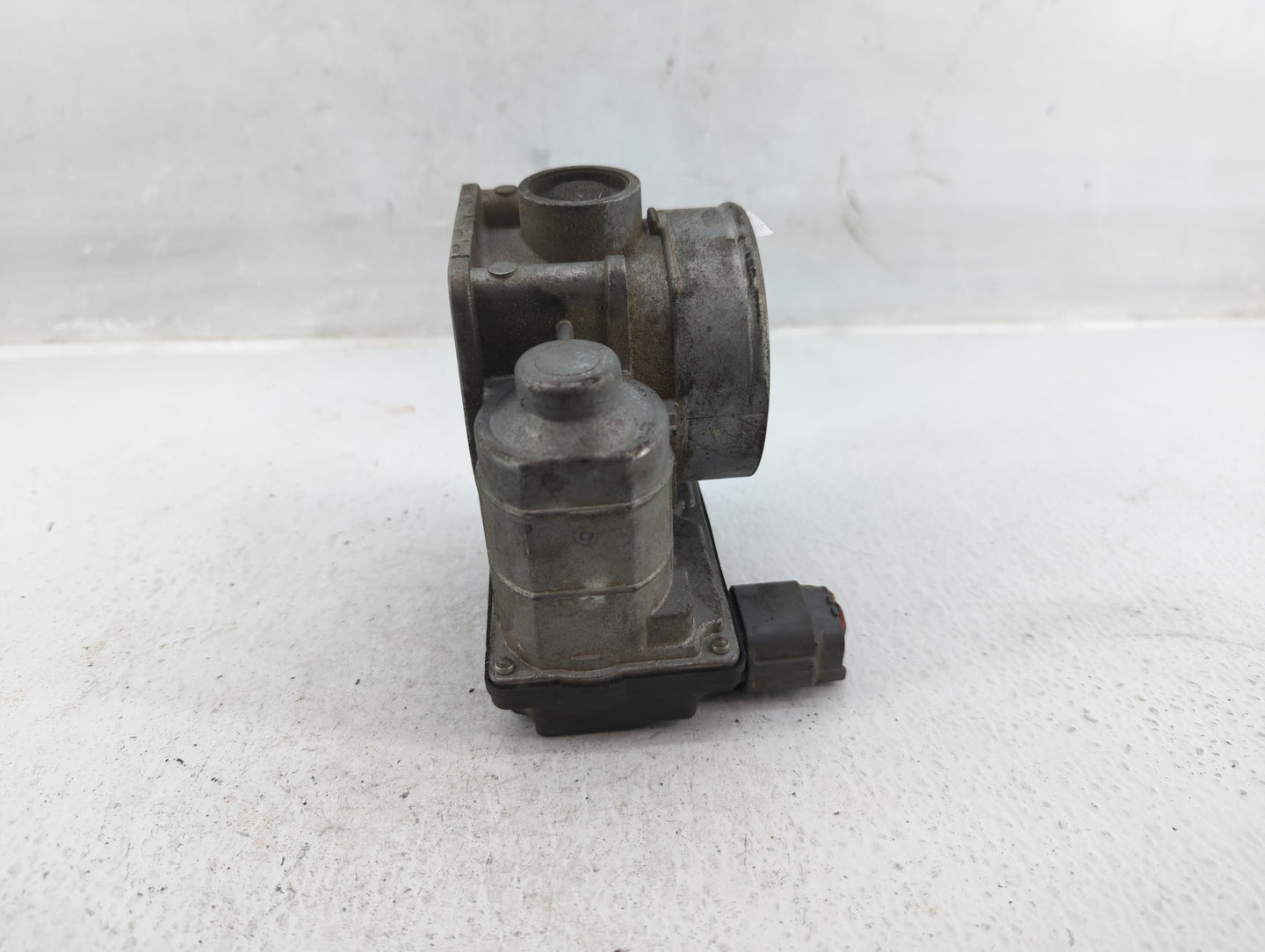 2007 Nissan Murano Throttle Body P/N:RME70-04 Fits Fits 2006 2008 2009 OEM Used Auto Parts - Oemusedautoparts1.com