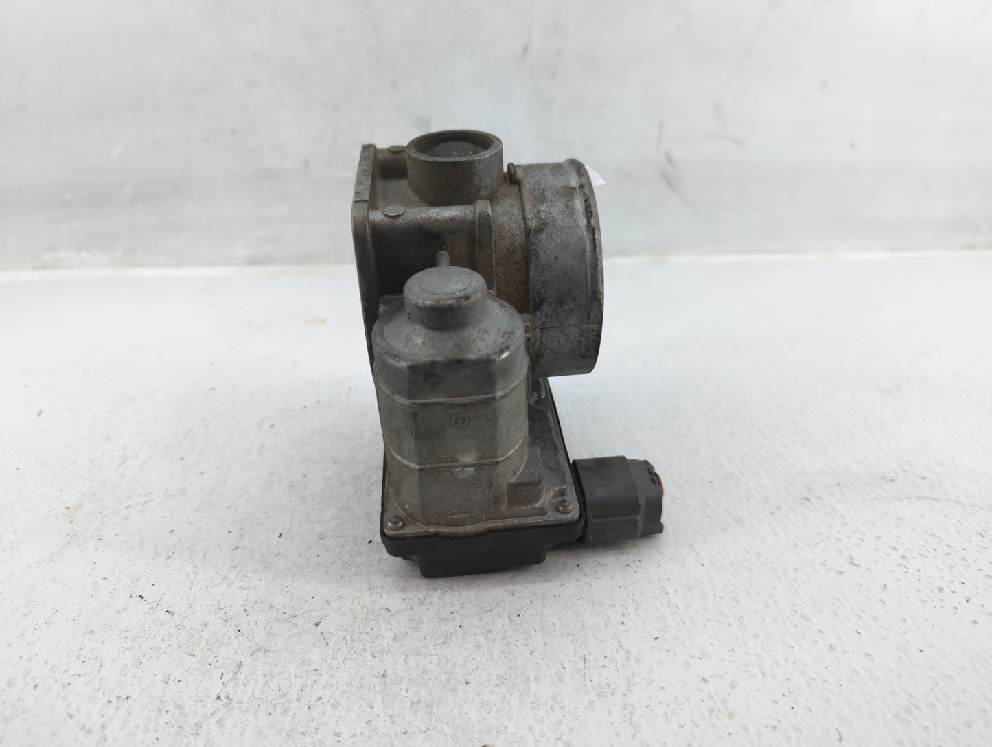 2007 Nissan Murano Throttle Body P/N:RME70-04 Fits Fits 2006 2008 2009 OEM Used Auto Parts - Oemusedautoparts1.com