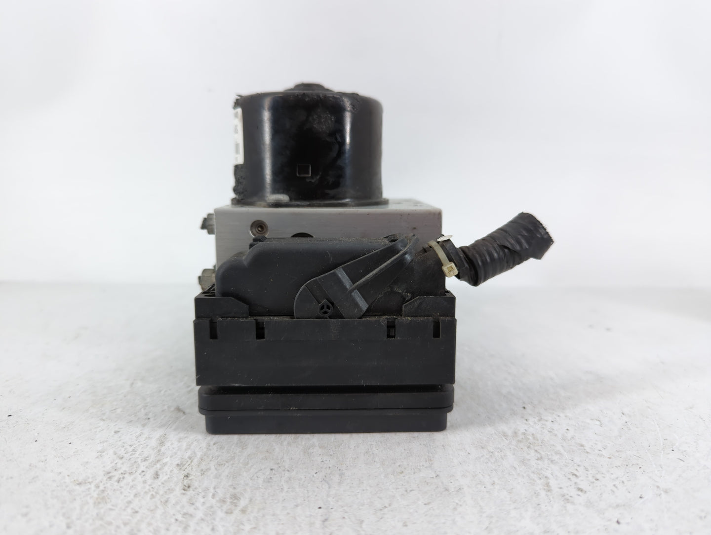 2005-2007 Nissan Murano ABS Pump Control Module Replacement P/N:47660- CB840 Fits Fits 2005 2006 2007 OEM Used Auto Parts - 