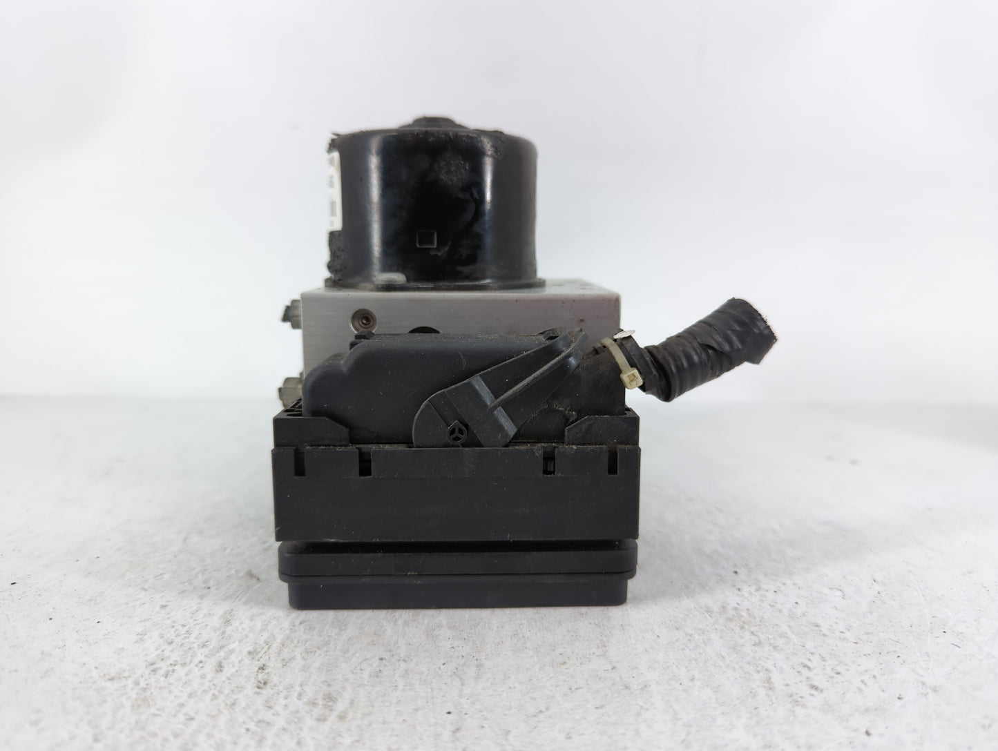 2005-2007 Nissan Murano ABS Pump Control Module Replacement P/N:47660- CB840 Fits Fits 2005 2006 2007 OEM Used Auto Parts - 