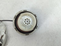 2007 Nissan Murano Fuel Tank Door Lid Gas Tank White - Oemusedautoparts1.com