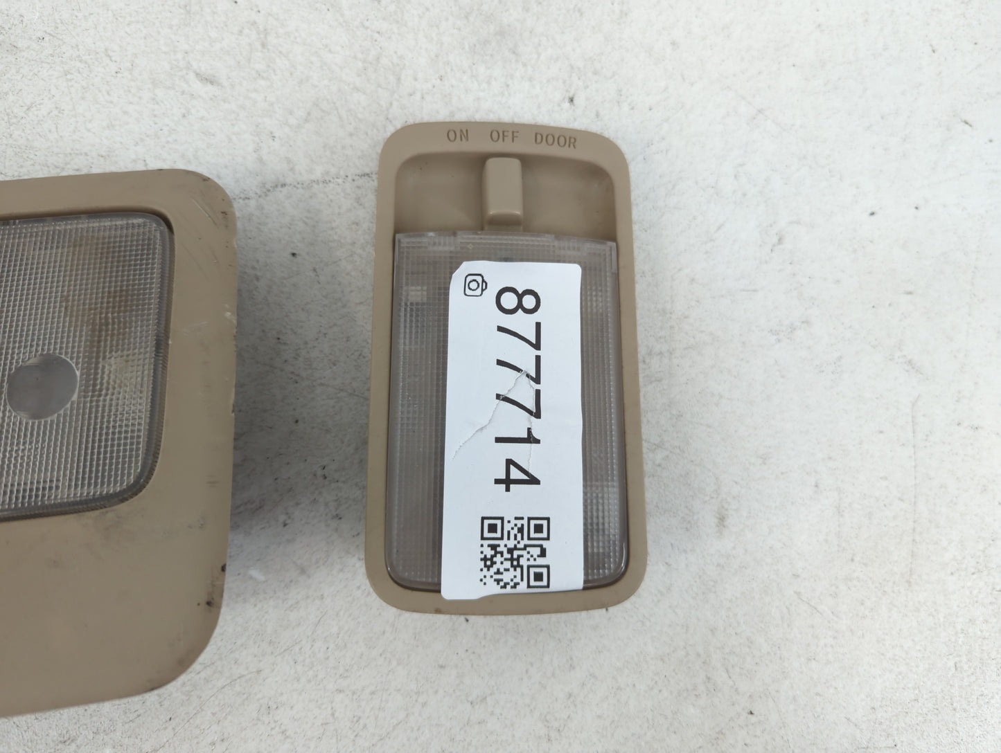 2007 Nissan Murano Overhead Roof Console Interior Dome Light - Oemusedautoparts1.com