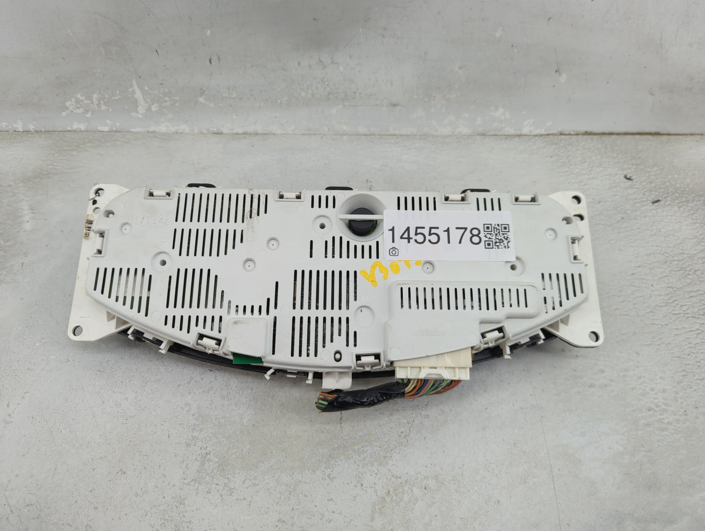 2007-2009 Nissan Pathfinder Instrument Cluster Speedometer Gauges P/N:24810-ZP77A 24810-EA48C Miles: Fits Fits 2007 2008 200