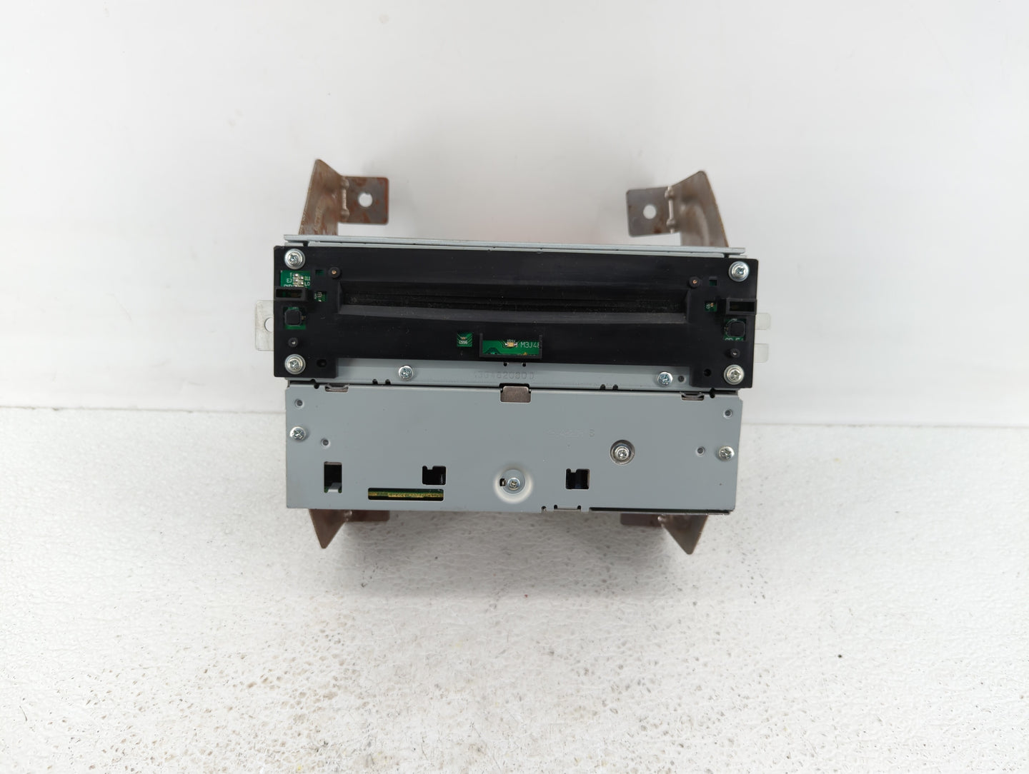 2006-2007 Nissan Pathfinder Am Fm Cd Player Radio Receiver - Oemusedautoparts1.com
