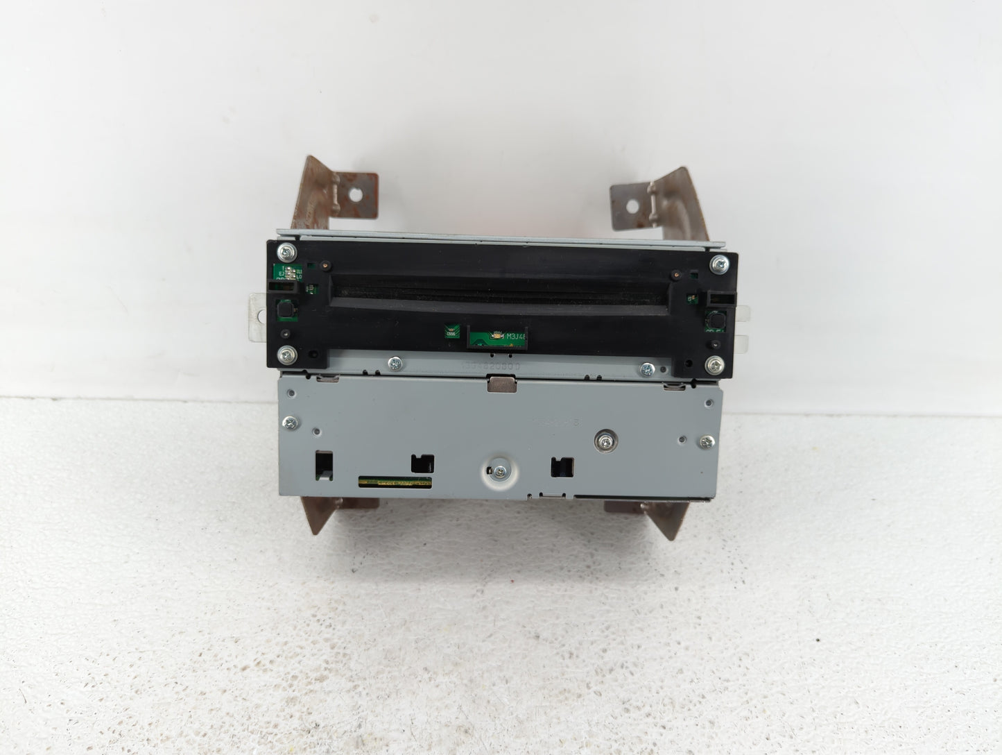 2006-2007 Nissan Pathfinder Am Fm Cd Player Radio Receiver - Oemusedautoparts1.com