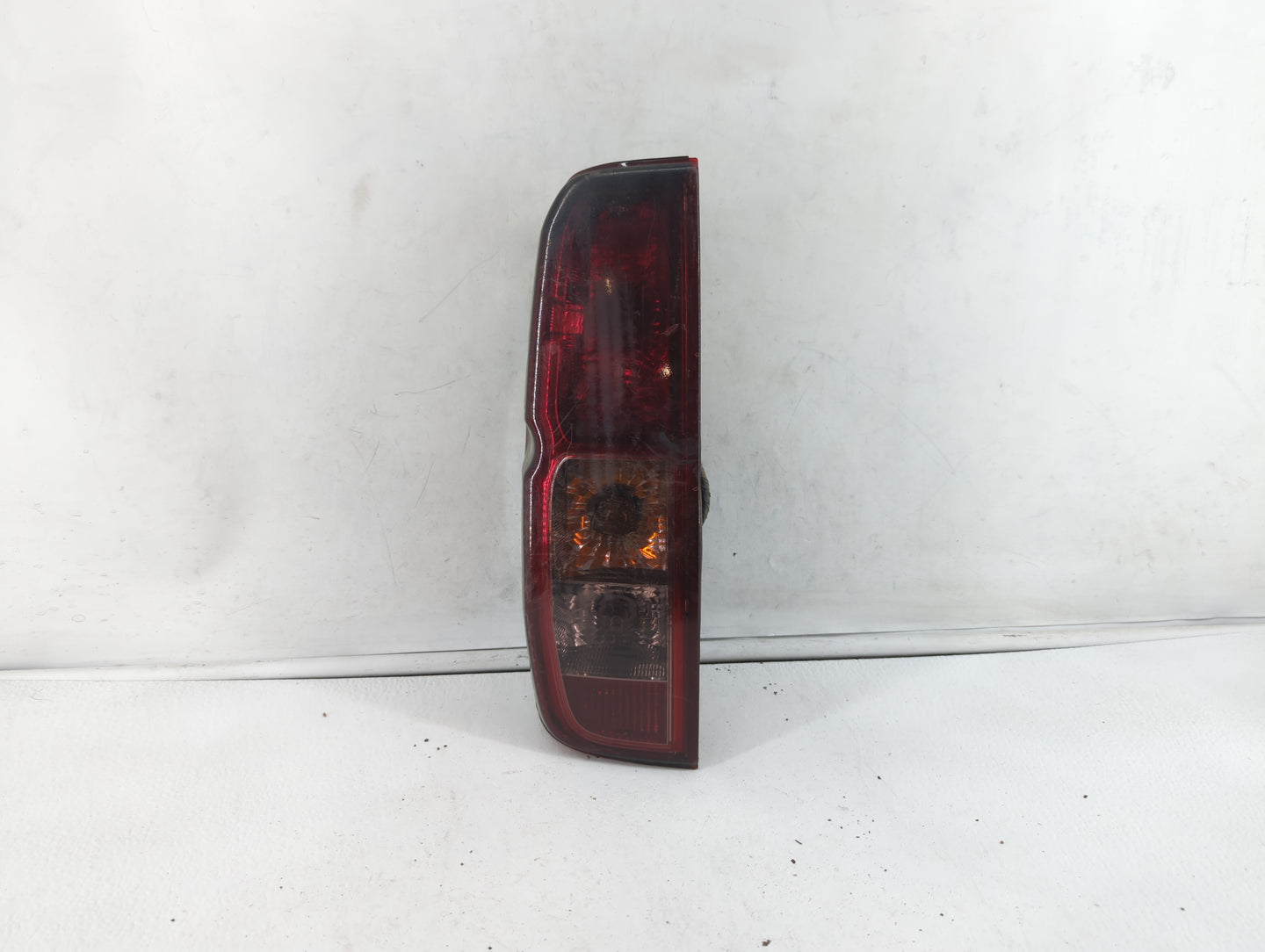2007 Nissan Pulsar Tail Light Assembly Passenger Right OEM P/N:949 625 Fits Fits 2005 2006 2008 2009 2010 2011 2012 2013 201