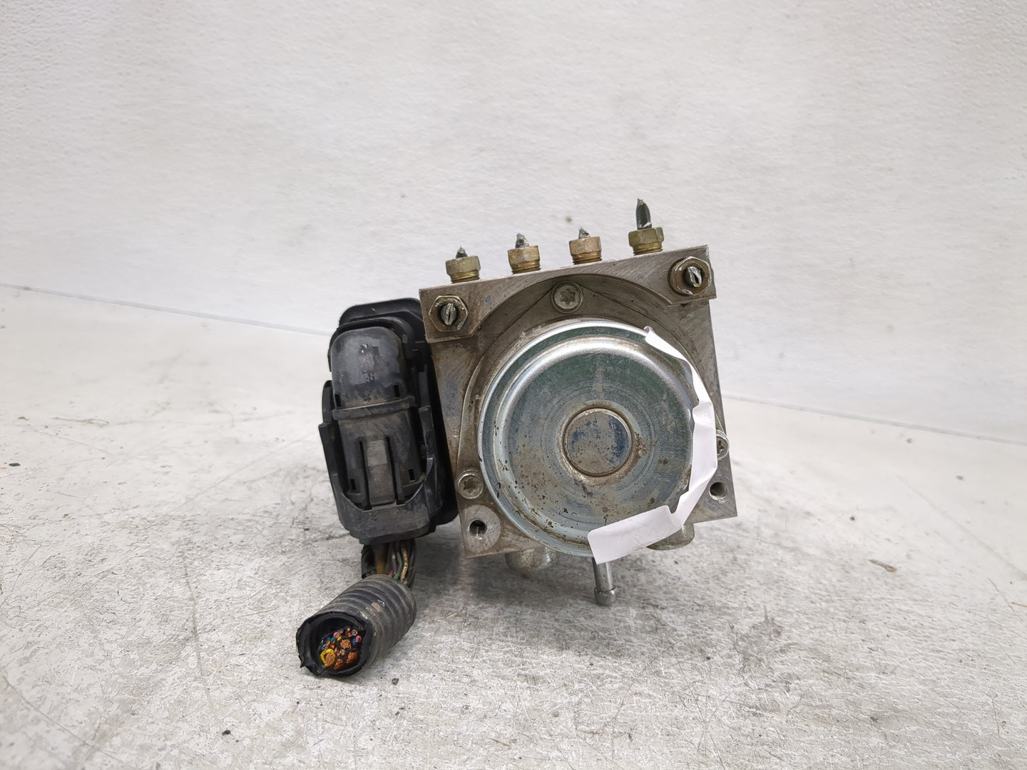 2007-2009 Nissan Quest ABS Pump Control Module Replacement P/N:A98000U74 Fits Fits 2007 2008 2009 OEM Used Auto Parts - Oemu