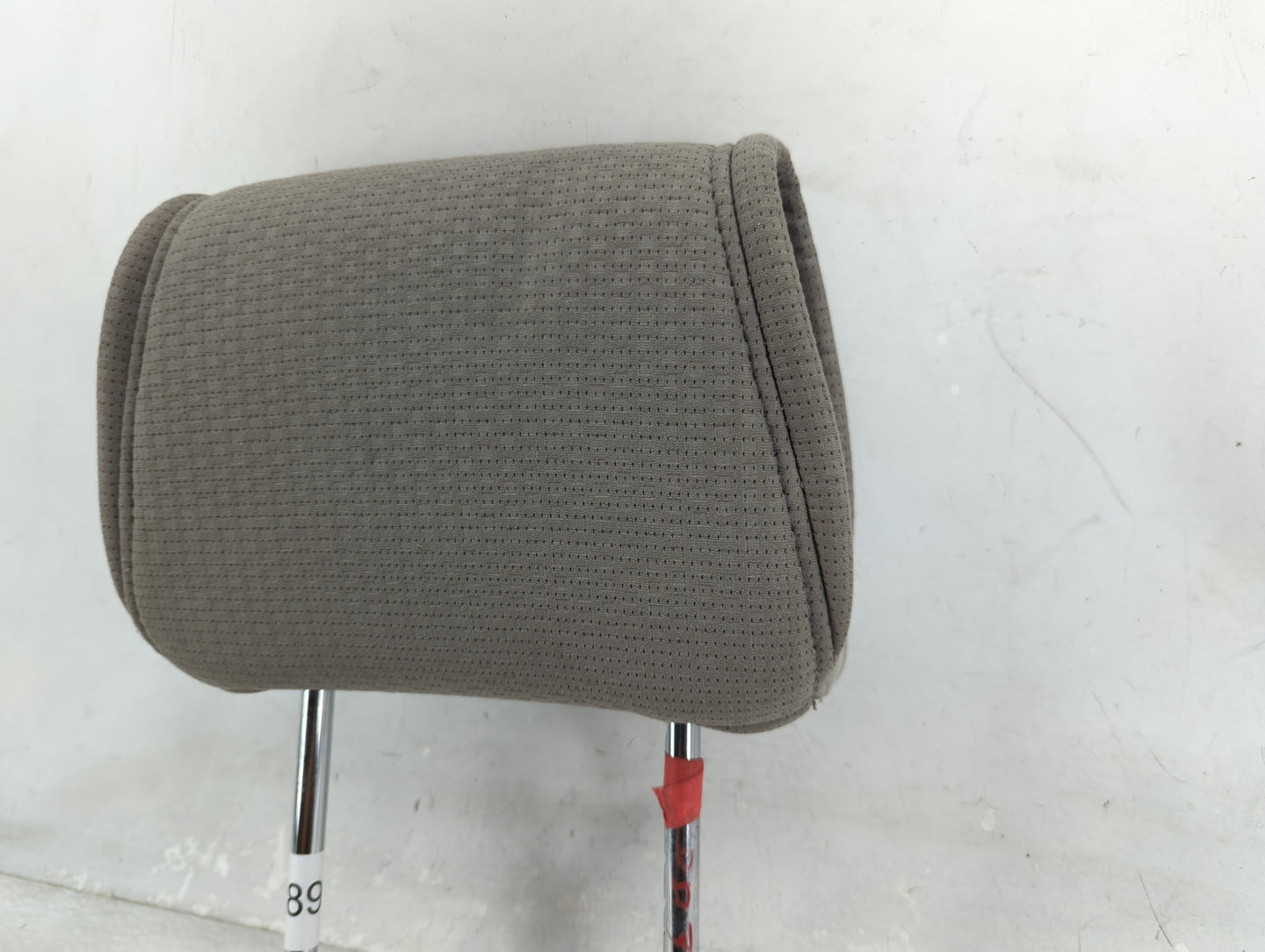 2007-2007 Nissan Quest Headrest Head Rest Front Driver Seat Grey 1466896 - Oemusedautoparts1.com