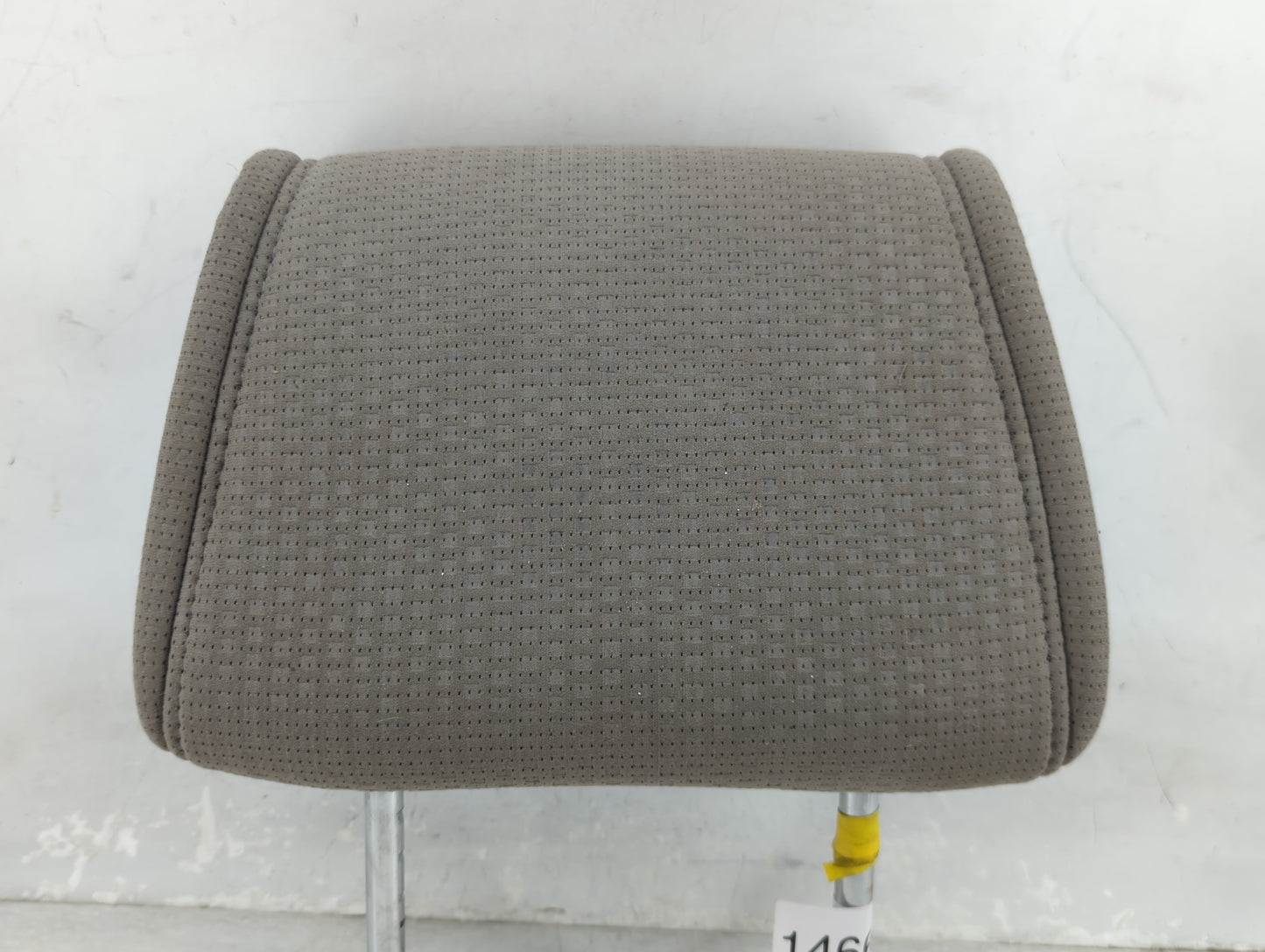2007-2007 Nissan Quest Headrest Head Rest Front Driver Seat Grey 1466899 - Oemusedautoparts1.com