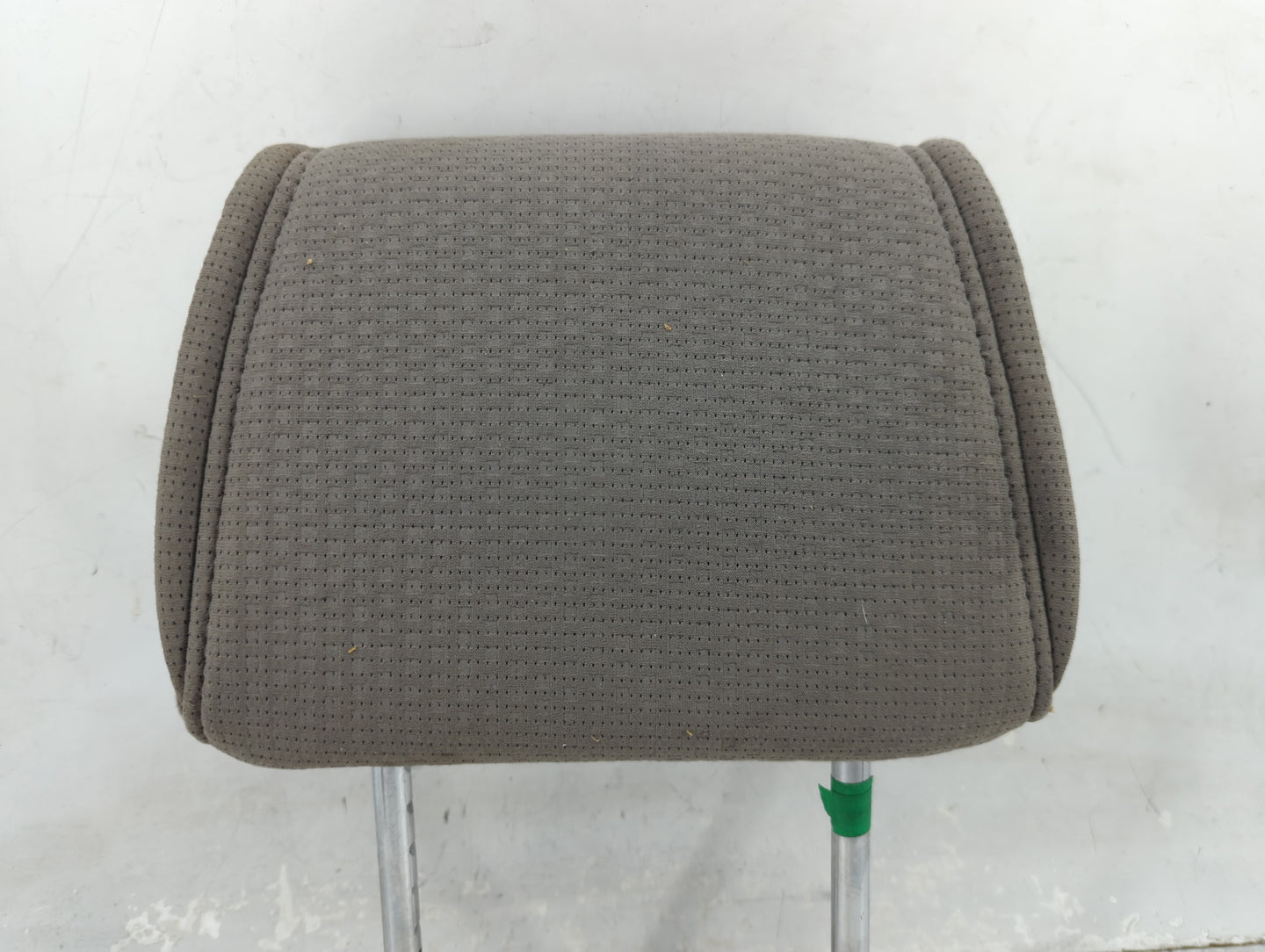 2007-2007 Nissan Quest Headrest Head Rest Front Driver Seat Grey 1466923 - Oemusedautoparts1.com