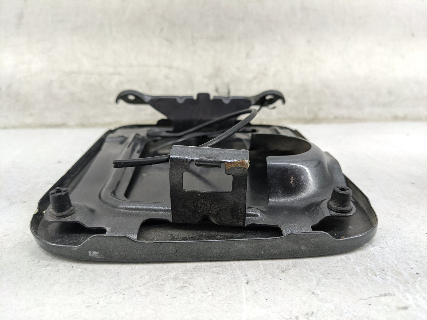 2007 Nissan Quest Fuel Tank Door Lid Gas Tank Black - Oemusedautoparts1.com