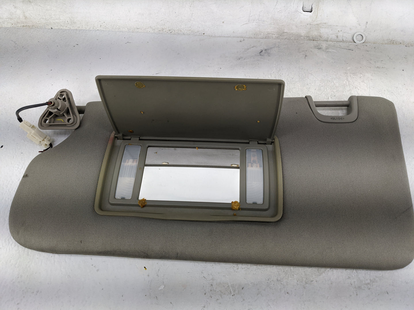 2007 Nissan Quest Sun Visor Shade Replacement Driver Left Mirror Fits OEM Used Auto Parts - Oemusedautoparts1.com