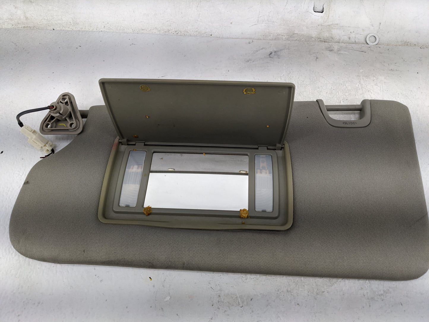 2007 Nissan Quest Sun Visor Shade Replacement Driver Left Mirror Fits OEM Used Auto Parts - Oemusedautoparts1.com