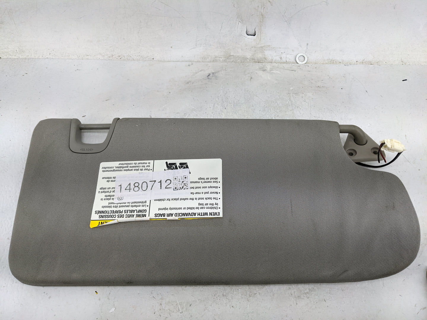2007 Nissan Quest Sun Visor Shade Replacement Driver Left Mirror Fits OEM Used Auto Parts - Oemusedautoparts1.com