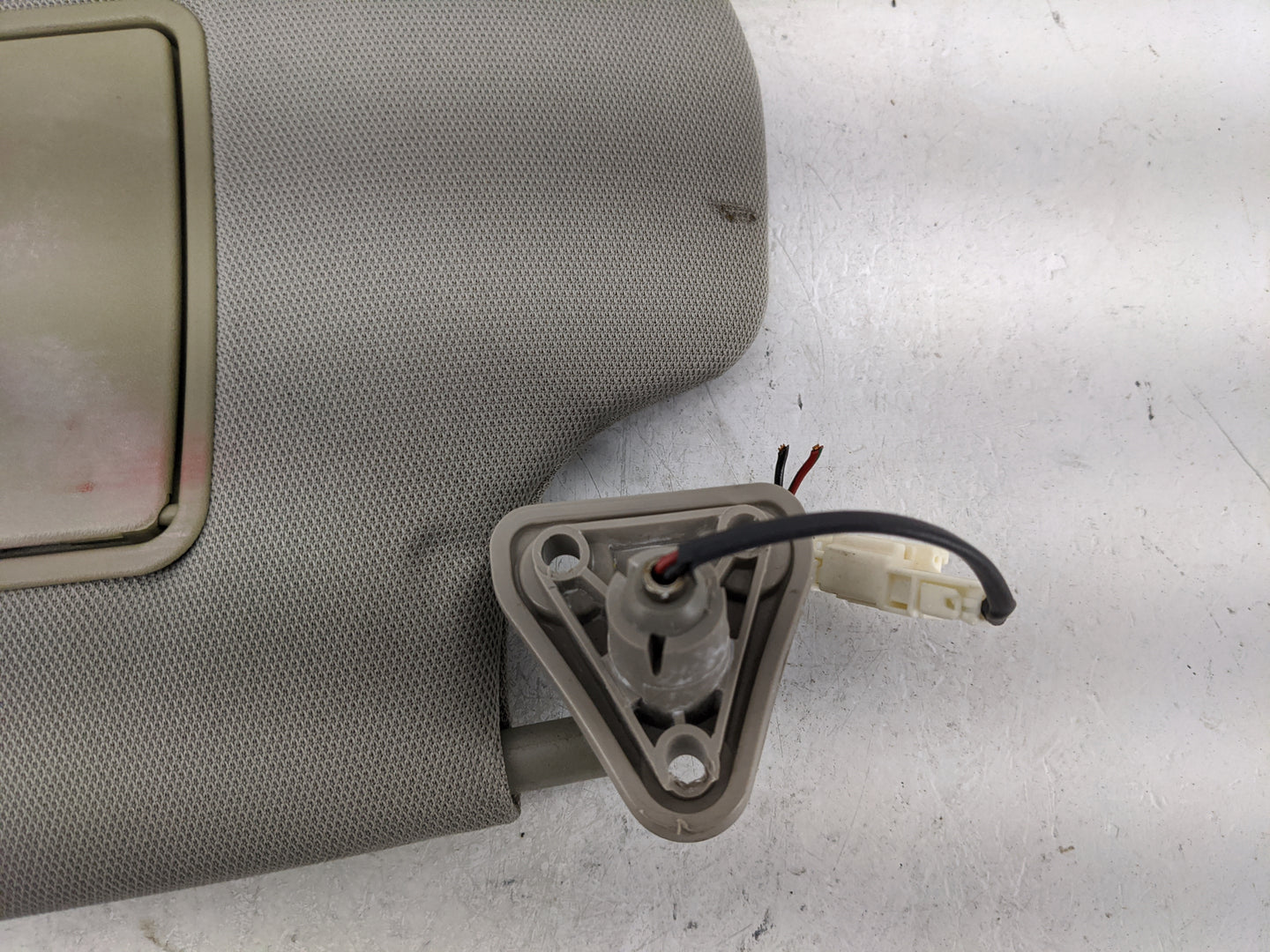 2007 Nissan Quest Sun Visor Shade Replacement Driver Left Mirror Fits OEM Used Auto Parts - Oemusedautoparts1.com
